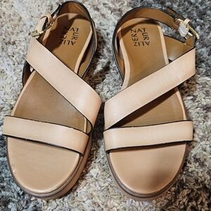 Naturalizer Charlize Brown leather upper platform buckle sandal